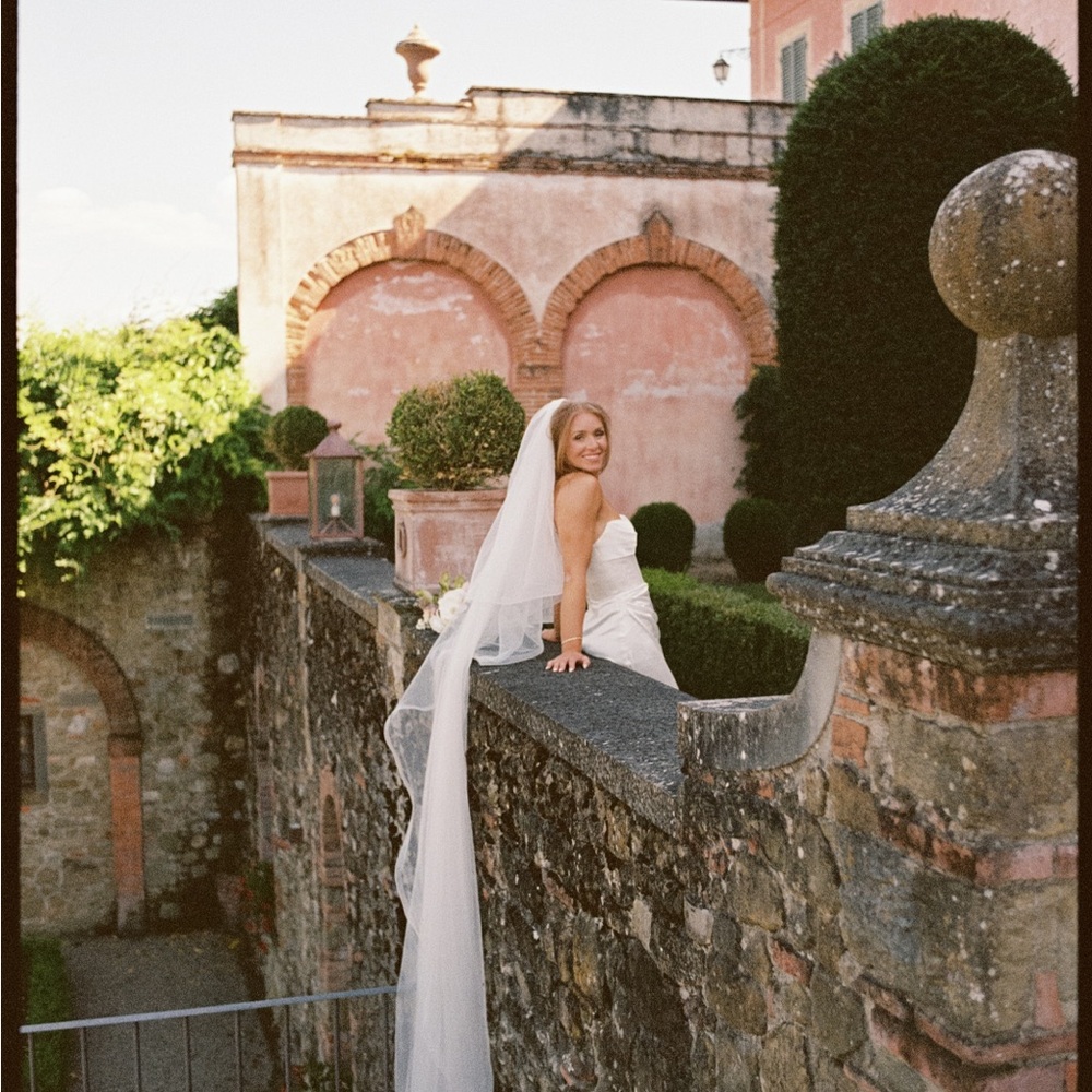 Chosen by KYHA Salacea Wedding Gown - Picture 5 of 14